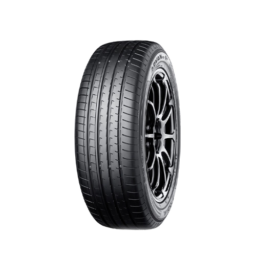 لاستیک یوکوهاما 225/55R 18 گل ADVAN V61 (تاریخ تولید 2025)